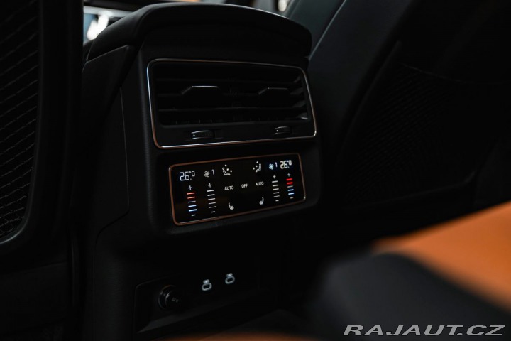 Audi Q7 BANG & OLUFSEN, ZADNÁ 1800