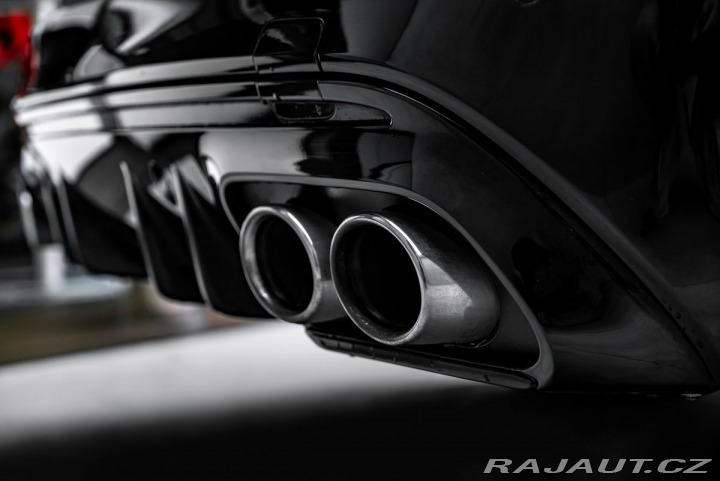 Mercedes-Benz C 4M Pano Burmester 360 2020