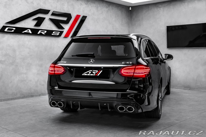 Mercedes-Benz C 4M Pano Burmester 360 2020