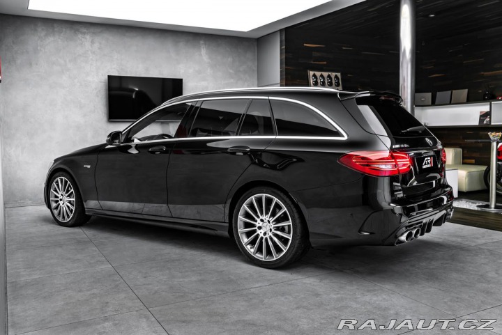 Mercedes-Benz C 4M Pano Burmester 360 2020