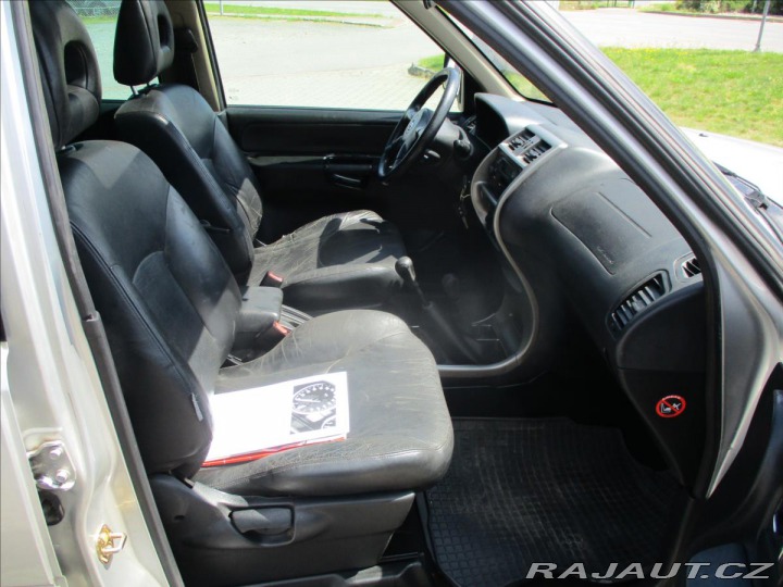 Nissan Terrano 3,0 Di 113kw 4x4 Tažné, k 2004