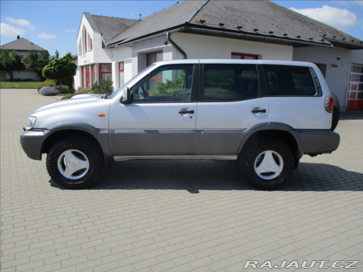 Nissan Terrano 3,0 Di 113kw 4x4 Tažné, k 2004