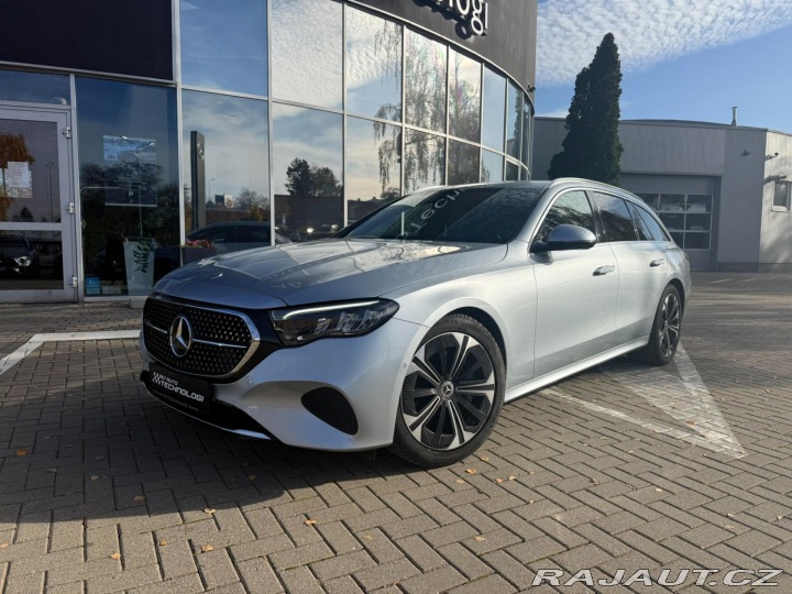Mercedes-Benz E E 300 de 4MATIC kombi 2024