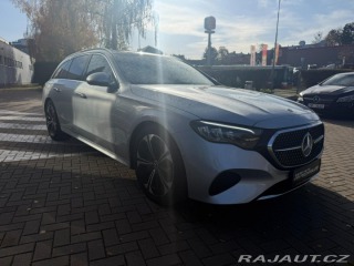 Mercedes-Benz E E 300 de 4MATIC kombi 2024