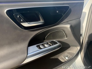 Mercedes-Benz E E 300 de 4MATIC kombi 2024