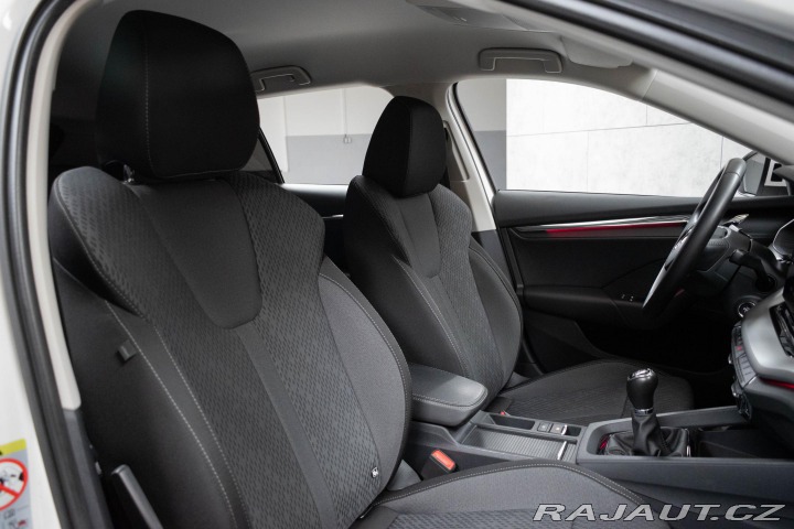Škoda Octavia 1.5 TSI 110 REZERVACE 2021
