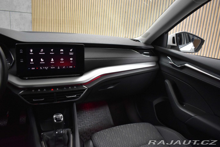 Škoda Octavia 1.5 TSI 110 REZERVACE 2021