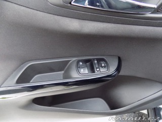 Opel Corsa 1.4i/Klimatizace/LED/ 2015
