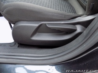 Opel Corsa 1.4i/Klimatizace/LED/ 2015