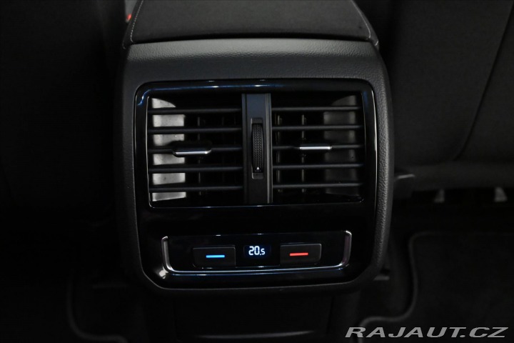 Volkswagen Passat 2,0 TDI 110 kW DSG Busine 2020