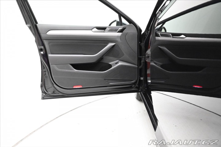 Volkswagen Passat 2,0 TDI 110 kW DSG Busine 2020