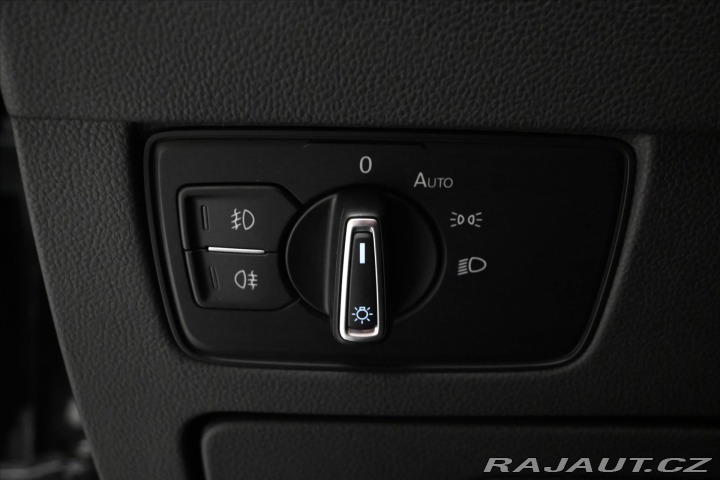 Volkswagen Passat 2,0 TDI 110 kW DSG Busine 2020