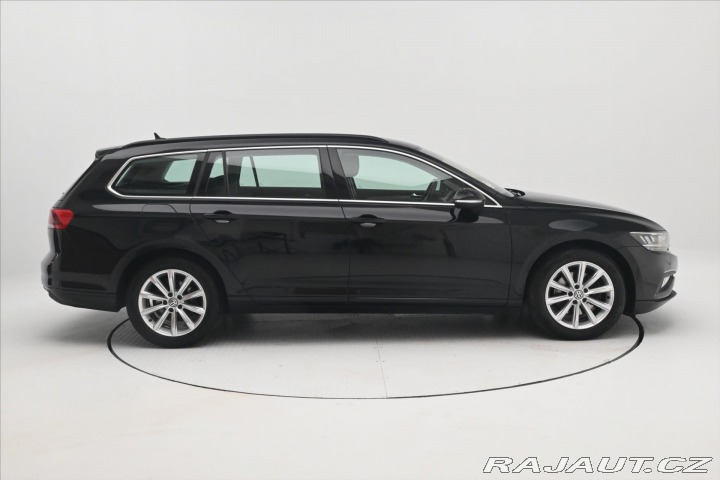 Volkswagen Passat 2,0 TDI 110 kW DSG Busine 2020