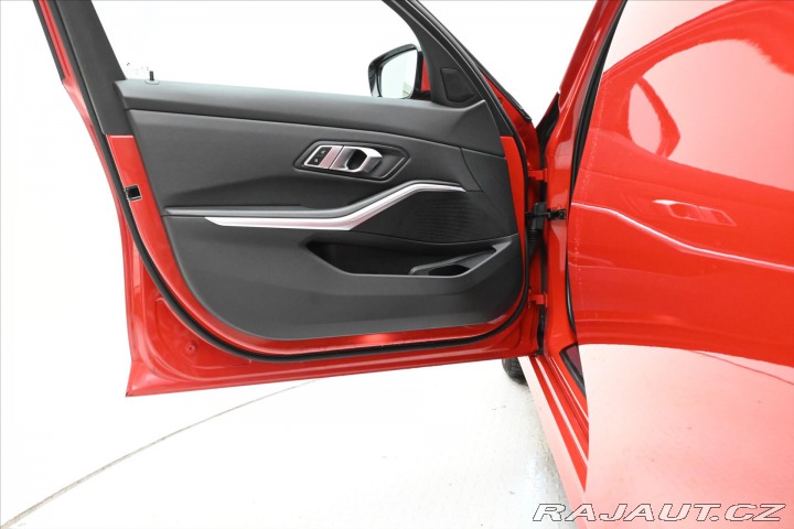 BMW 3 2,0 320d 140 kW STEPTRONI 2022