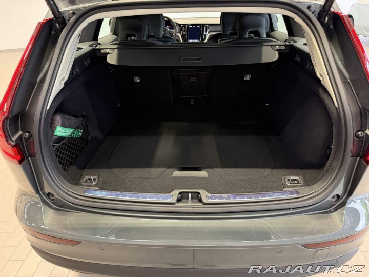 Volvo V60 B4 2.0L 197+14 HP AT7 FWD 2026