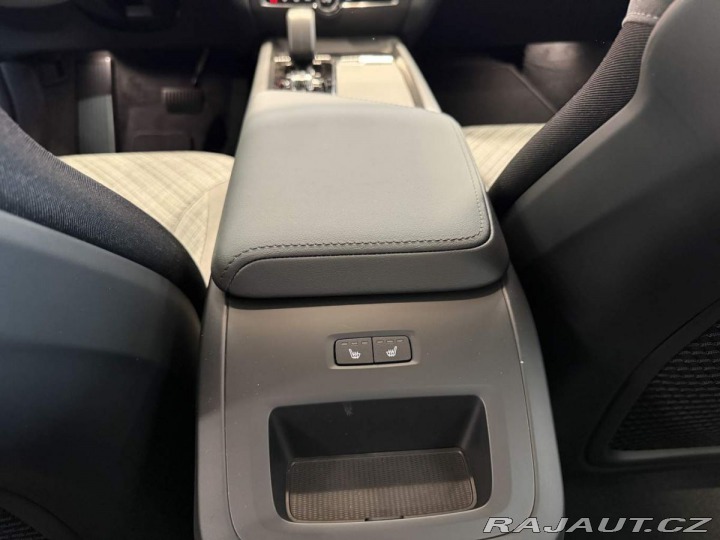 Volvo V60 B4 2.0L 197+14 HP AT7 FWD 2026