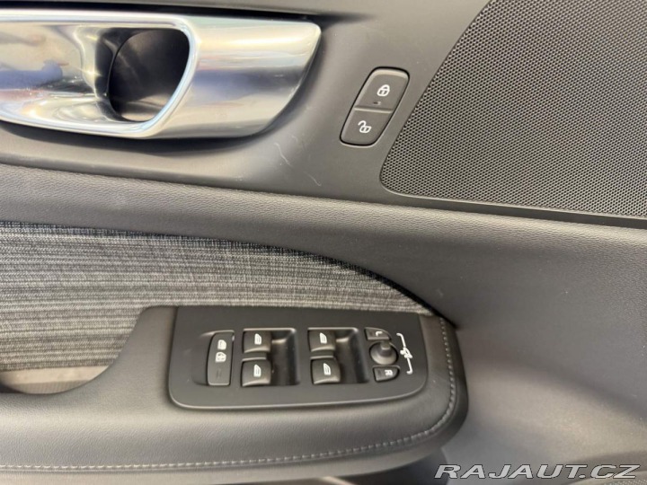 Volvo V60 B4 2.0L 197+14 HP AT7 FWD 2026