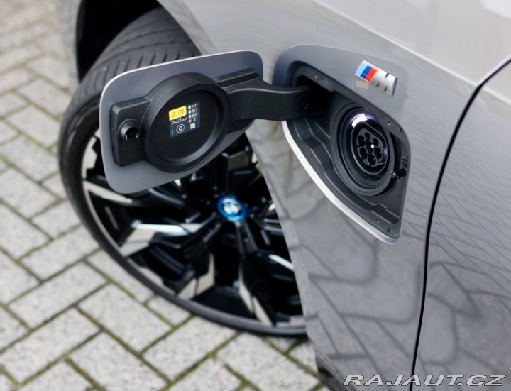 BMW 5 Touring 550e xDrive M S 2025