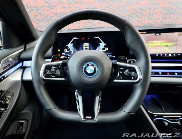 BMW 5 Touring 550e xDrive M S 2025
