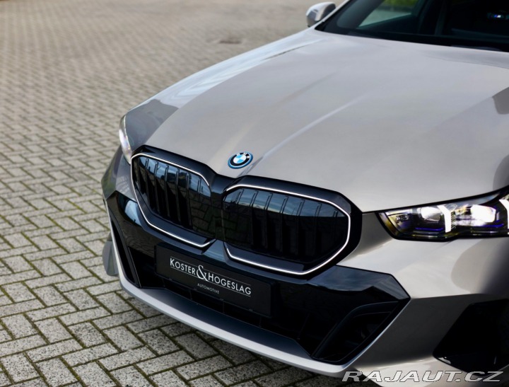 BMW 5 Touring 550e xDrive M S 2025