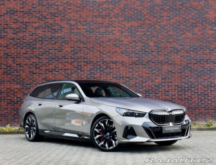 BMW 5 Touring 550e xDrive M S 2025