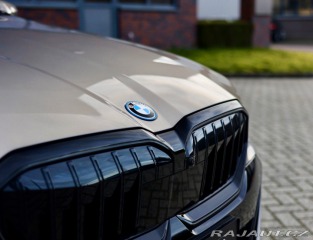 BMW 5 Touring 550e xDrive M S 2025