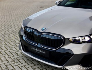 BMW 5 Touring 550e xDrive M S 2025
