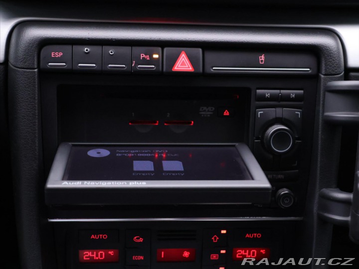 Audi A4 2,7 TDI 132kW S-Line Xeno 2007