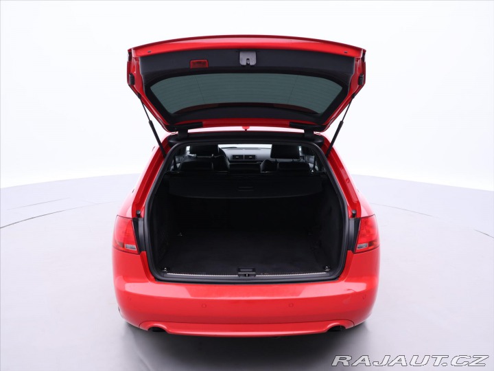 Audi A4 2,7 TDI 132kW S-Line Xeno 2007