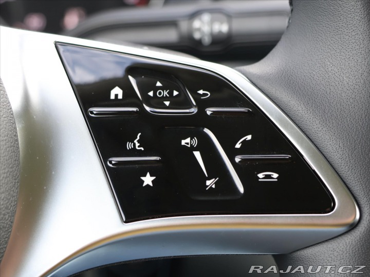 Mercedes-Benz Vito 2,0 124CDi 4Matic Select 2025