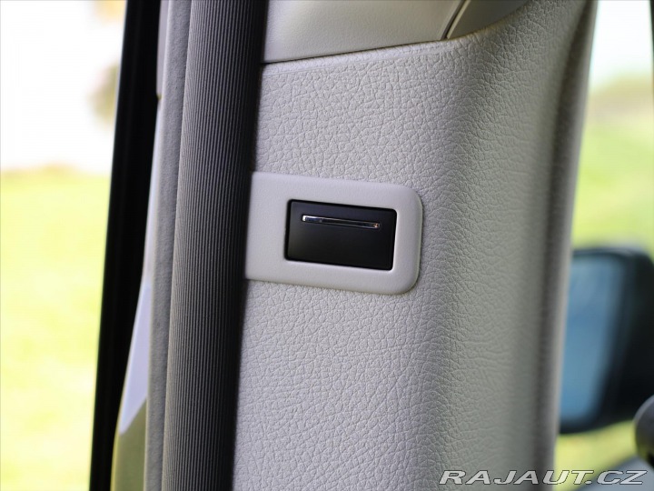 Mercedes-Benz Vito 2,0 124CDi 4Matic Select 2025