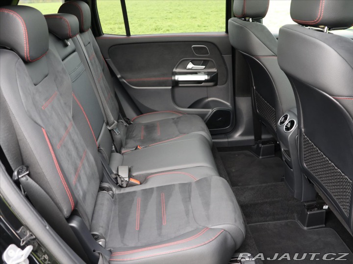 Mercedes-Benz Ostatní modely 2,0 220 4MATIC AMG Premiu 2025