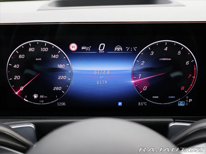 Mercedes-Benz GLB 2,0 220 4MATIC AMG Premiu 2025