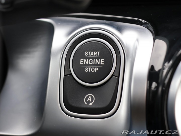 Mercedes-Benz Ostatní modely 2,0 220 4MATIC AMG Premiu 2025