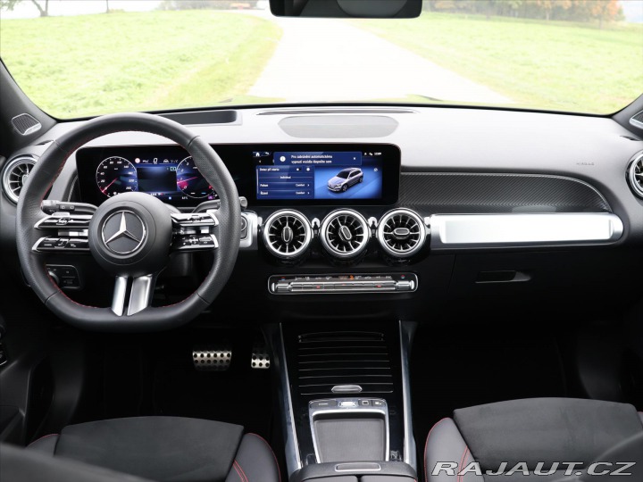 Mercedes-Benz Ostatní modely 2,0 220 4MATIC AMG Premiu 2025