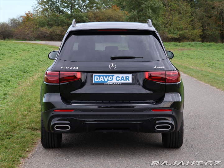 Mercedes-Benz GLB 2,0 220 4MATIC AMG Premiu 2025