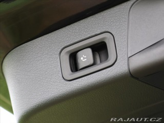 Mercedes-Benz GLB 2,0 220 4MATIC AMG Premiu 2025