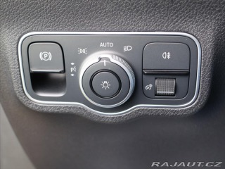 Mercedes-Benz GLB 2,0 220 4MATIC AMG Premiu 2025