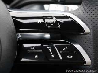 Mercedes-Benz GLB 2,0 220 4MATIC AMG Premiu 2025