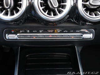 Mercedes-Benz GLB 2,0 220 4MATIC AMG Premiu 2025