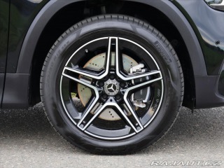 Mercedes-Benz GLB 2,0 220 4MATIC AMG Premiu 2025