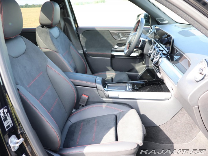 Mercedes-Benz GLB 2,0 200d 4Matic AMG Panor 2025