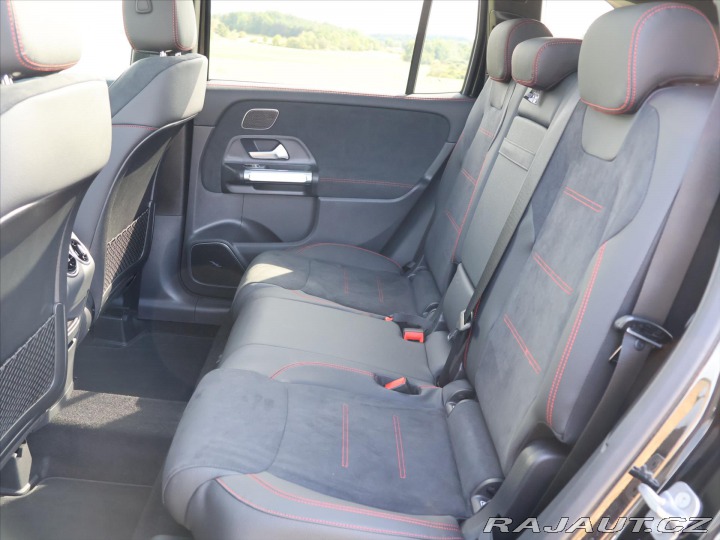 Mercedes-Benz GLB 2,0 200d 4Matic AMG Panor 2025