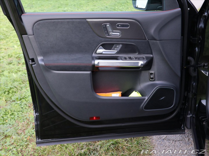 Mercedes-Benz GLB 2,0 200d 4MATIC AMG Premi 2025