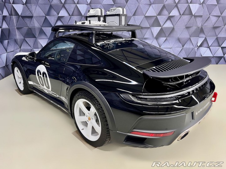 Porsche 911 DAKAR RALLY LTD. 992 2023