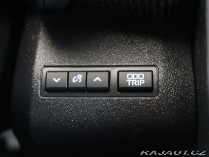 Toyota bZ4X Single Motor,CZ,1Maj,150k 1800