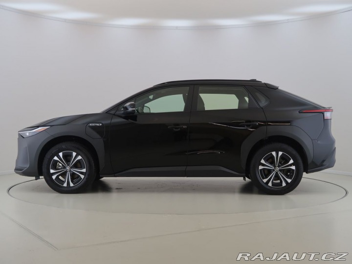 Toyota bZ4X Single Motor,CZ,1Maj,150k 1800