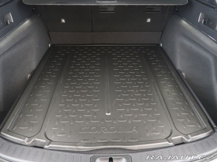 Toyota Corolla 1.8Hybrid,CZ,1Ma,Comfort 2022