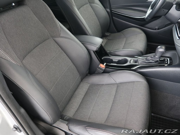 Toyota Corolla 1.8Hybrid,CZ,1Ma,Comfort 2022