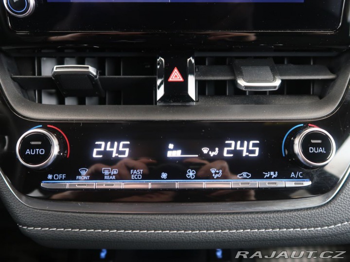 Toyota Corolla 1.8Hybrid,CZ,1Ma,Comfort 2022